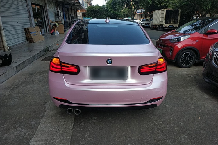 BMW 3 Series 2018 #6 BMW 3 Series 2018 car image #6