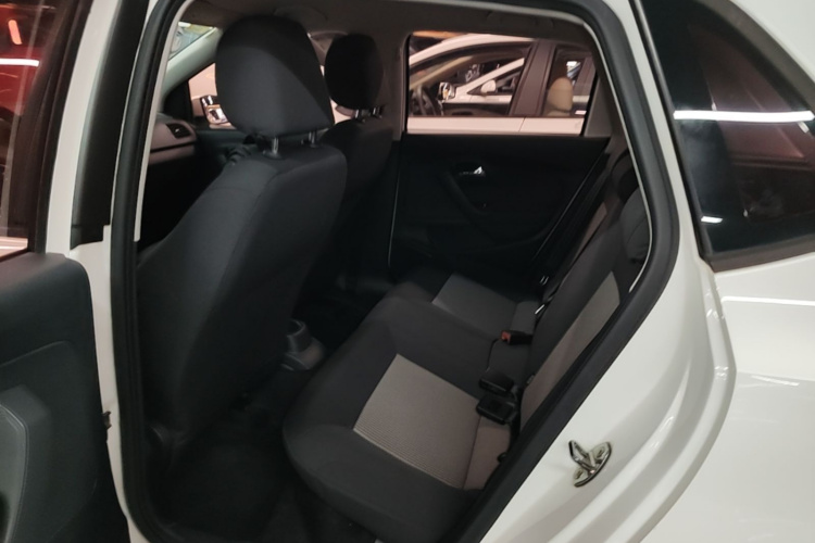 Volkswagen Polo 2018 #17 Volkswagen Polo 2018 car image #17