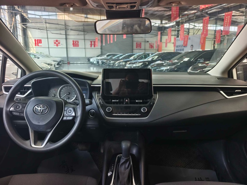 Toyota Corolla 2023 car image #9