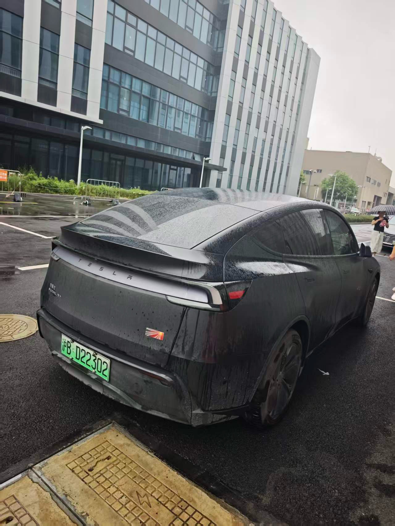 Tesla Model Y 2025 #5 Tesla Model Y 2025 immagine di auto #5