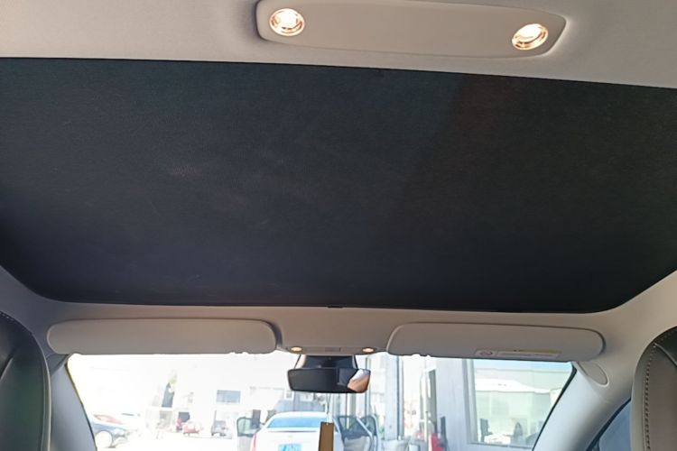 Tesla Model 3 2020 car image #22