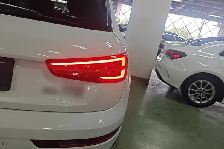 Audi Q3 2017 #8 Audi Q3 2017 car image #8