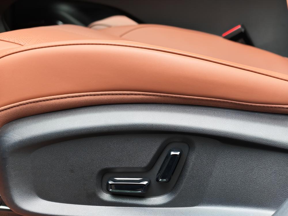GEELY Emgrand 2026 car image #10