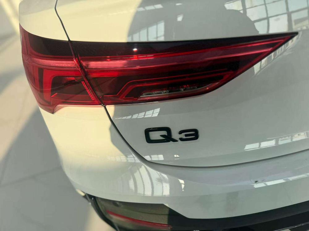 Audi Q3 Sportback 2023 car image #9