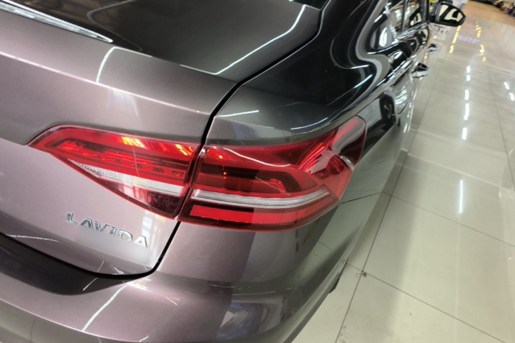 Volkswagen Lavida 2020 car image #8