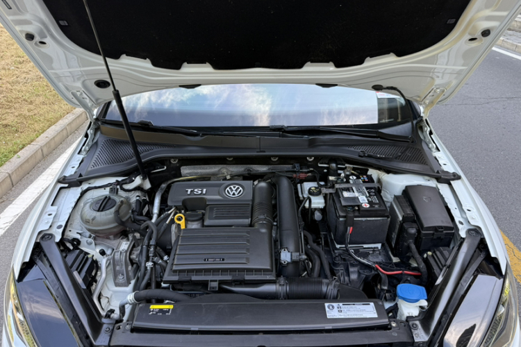Volkswagen Golf 2018 #13 Volkswagen Golf 2018 car image #13