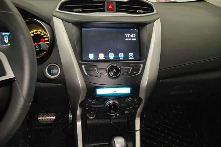 BYD Yuan 2017 car image #13
