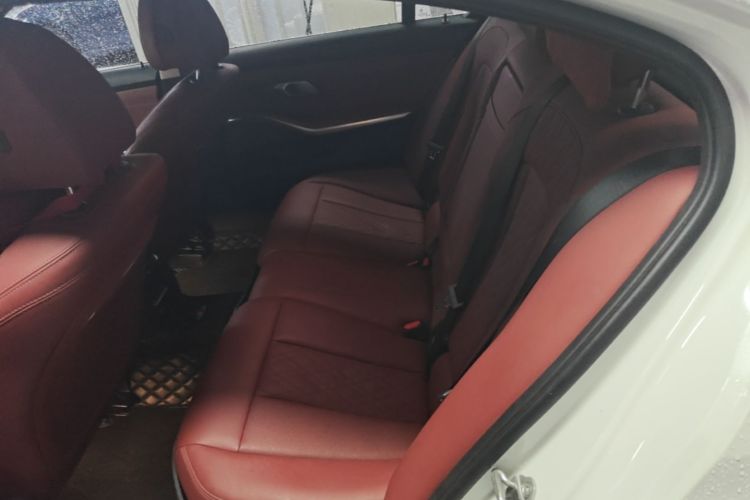 BMW 3 Series 2024 #17 BMW 3 Series 2024 immagine di auto #17