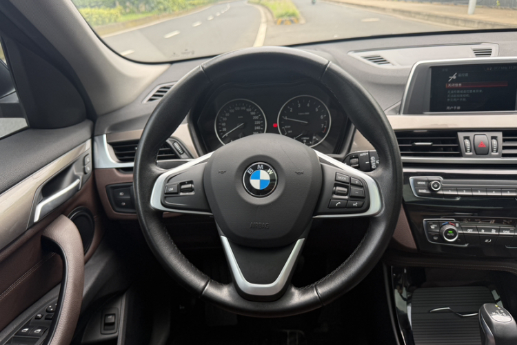 BMW X1 2018 #17 BMW X1 2018 car image #17