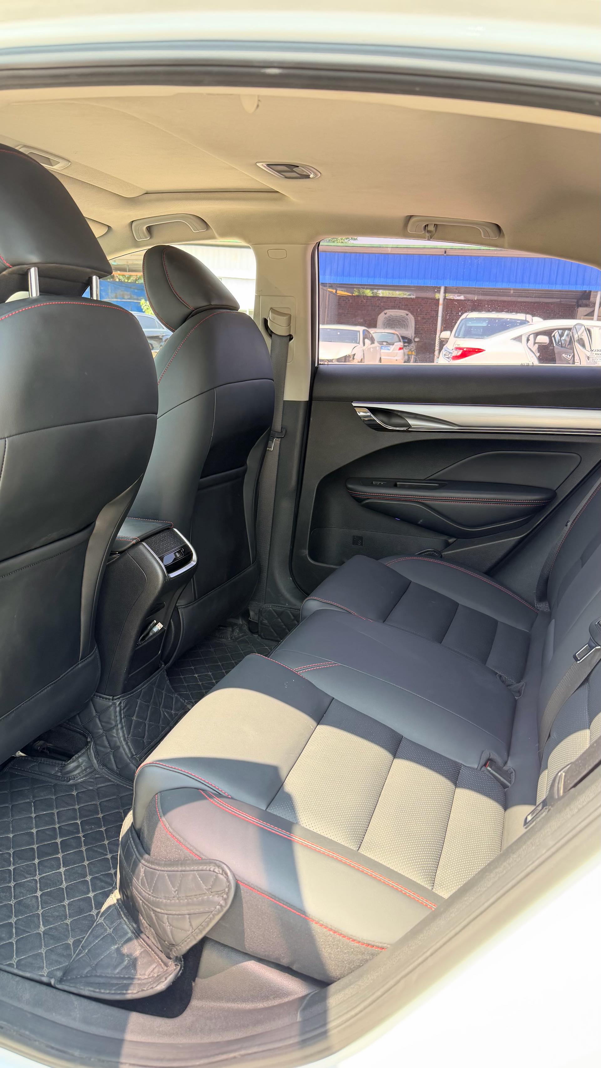 GEELY Binray 2020 car image #4