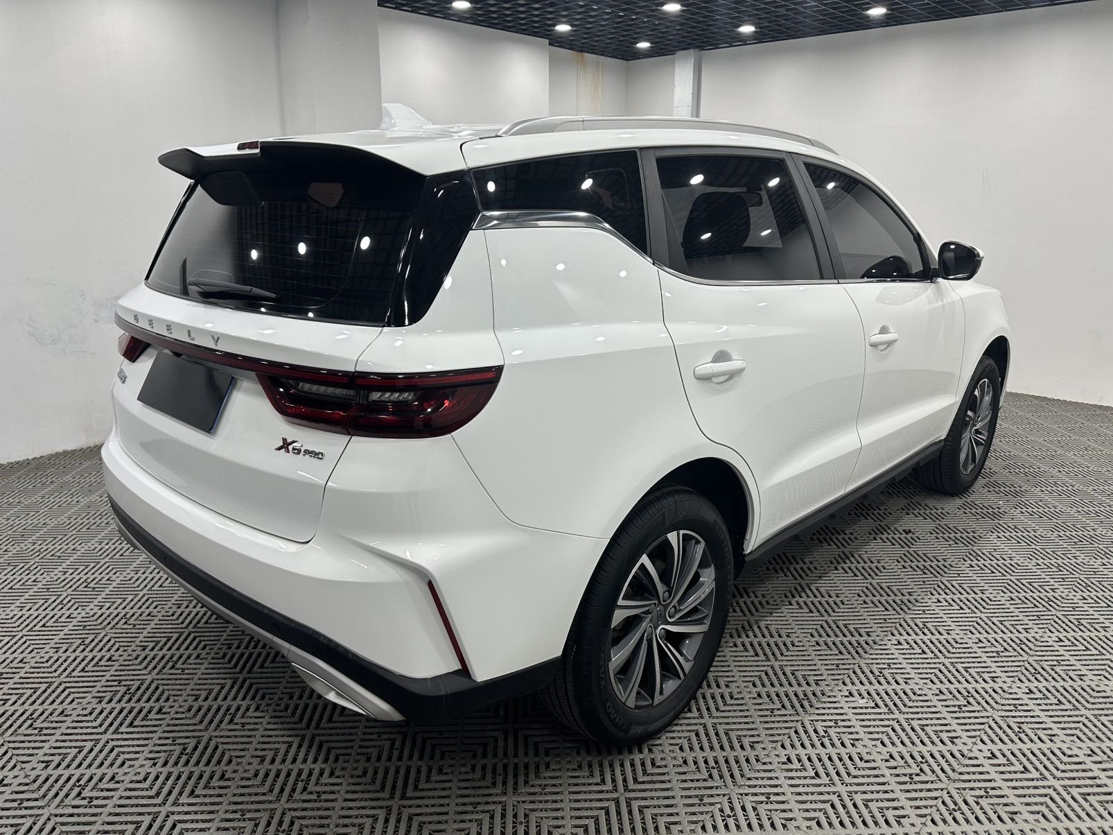 GEELY Vision X6 2022 image de voiture #9
