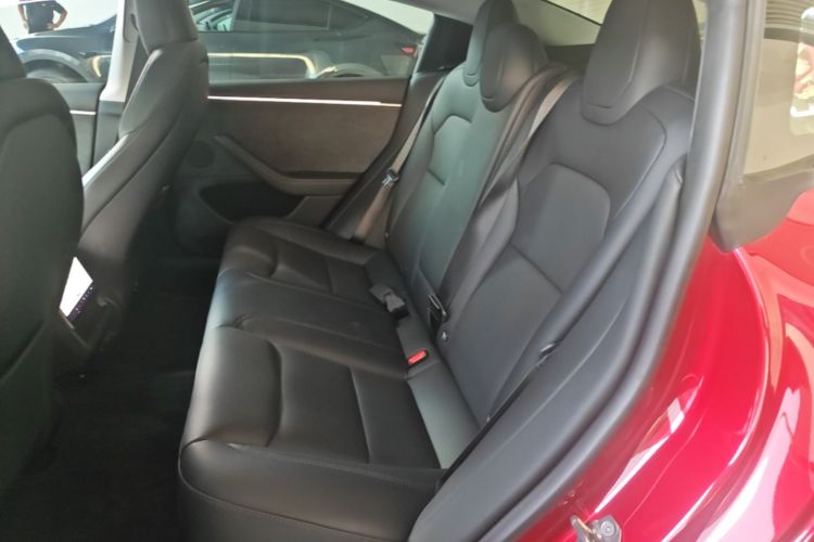 Tesla Model 3 2024 immagine di auto #17