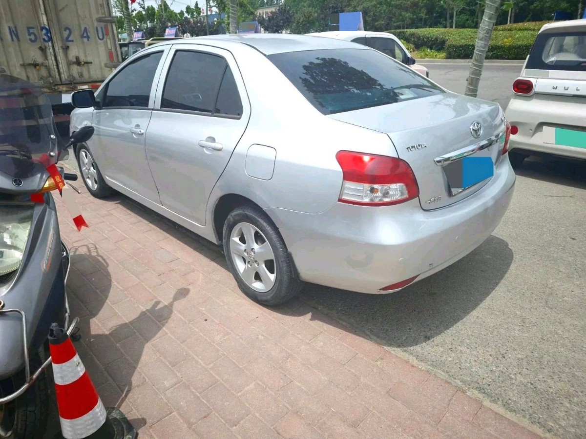 Toyota Vios 2010 car image #3