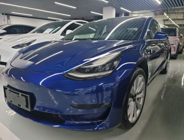 Tesla Model 3 2020 car image 