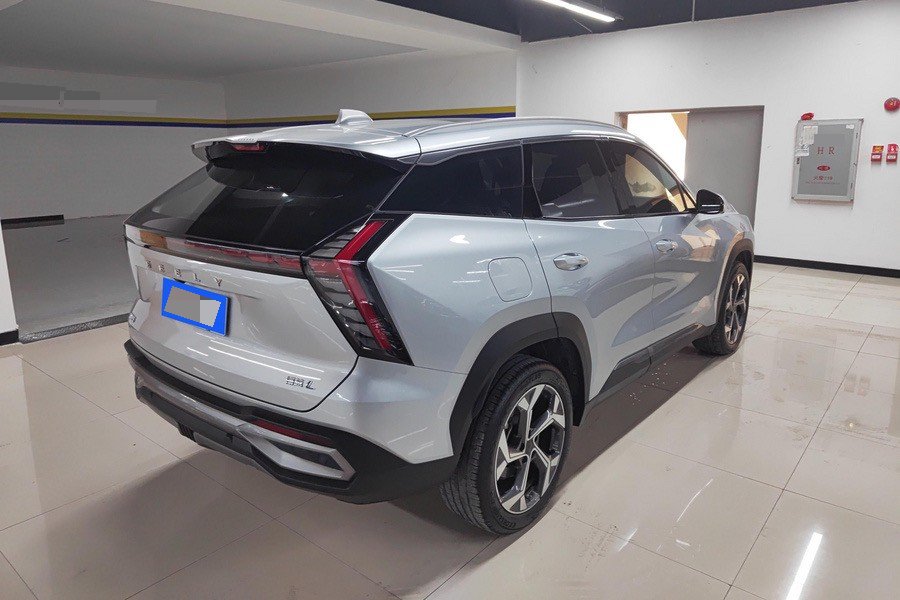 GEELY Boyue L 2024 car image #2