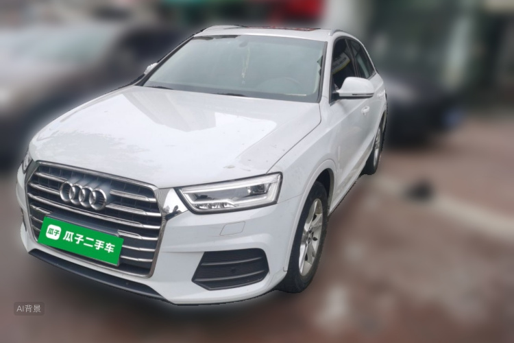 Audi Q3 2019 car image #2