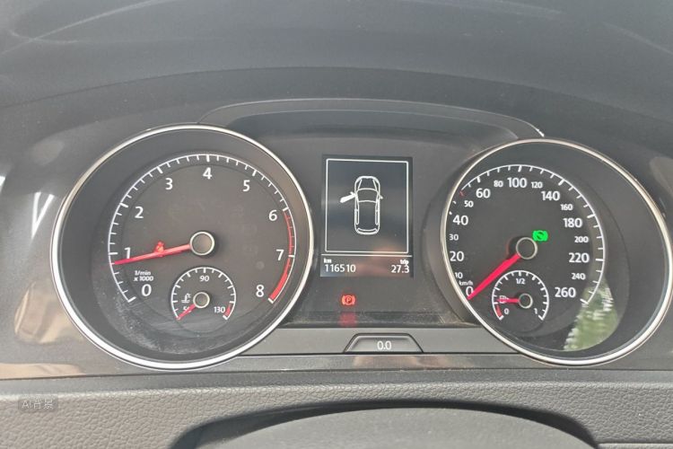 Volkswagen Golf 2017 car image #13