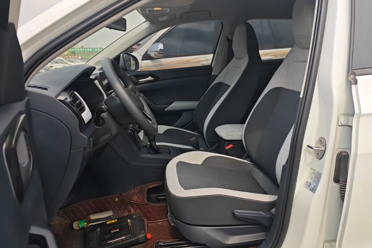 Volkswagen Tharu 2026 car image #15