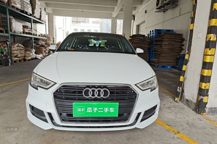 Audi A3 2019 car image #3