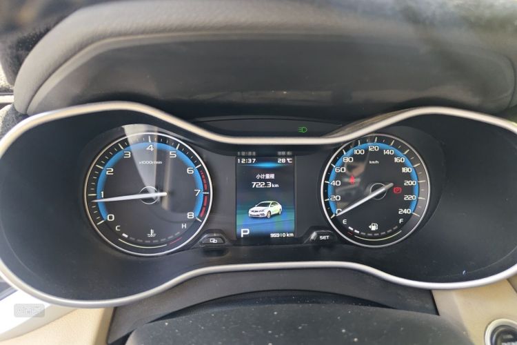 GEELY Emgrand 2018 #13 GEELY Emgrand 2018 immagine di auto #13