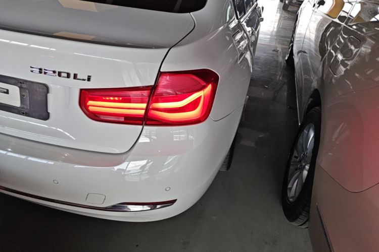 BMW 3 Series 2016 #8 BMW 3 Series 2016 car image #8