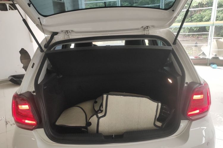 Volkswagen Polo 2017 #19 Volkswagen Polo 2017 car image #19