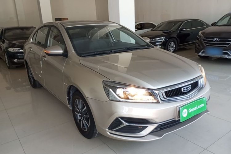 GEELY Emgrand 2019 #4 GEELY Emgrand 2019 car image #4