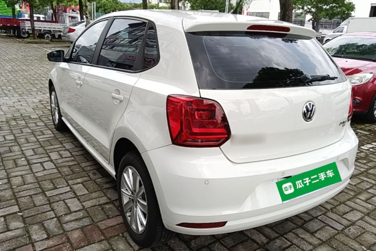 Volkswagen Polo 2016 car image #5