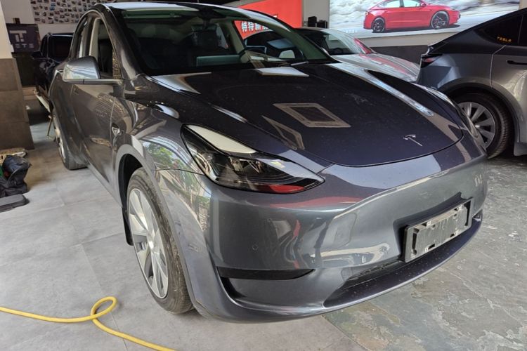 Tesla Model Y 2022 #4 Tesla Model Y 2022 car image #4