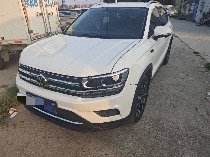 2020 2020 car image