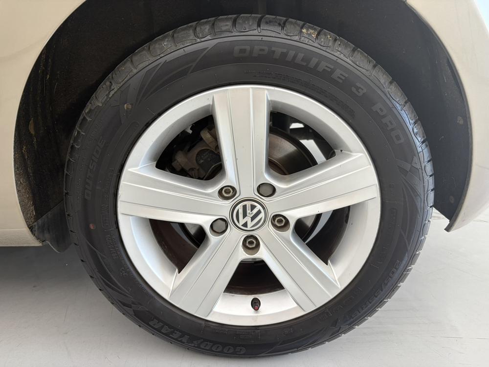 Volkswagen Golf 2015 car image #6