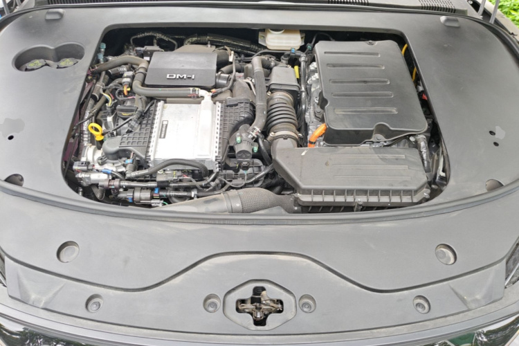 BYD Han 2025 car image #20