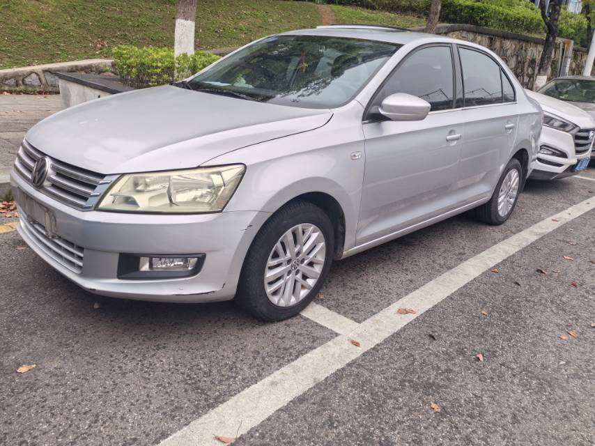 Volkswagen Santana 2014 car image 