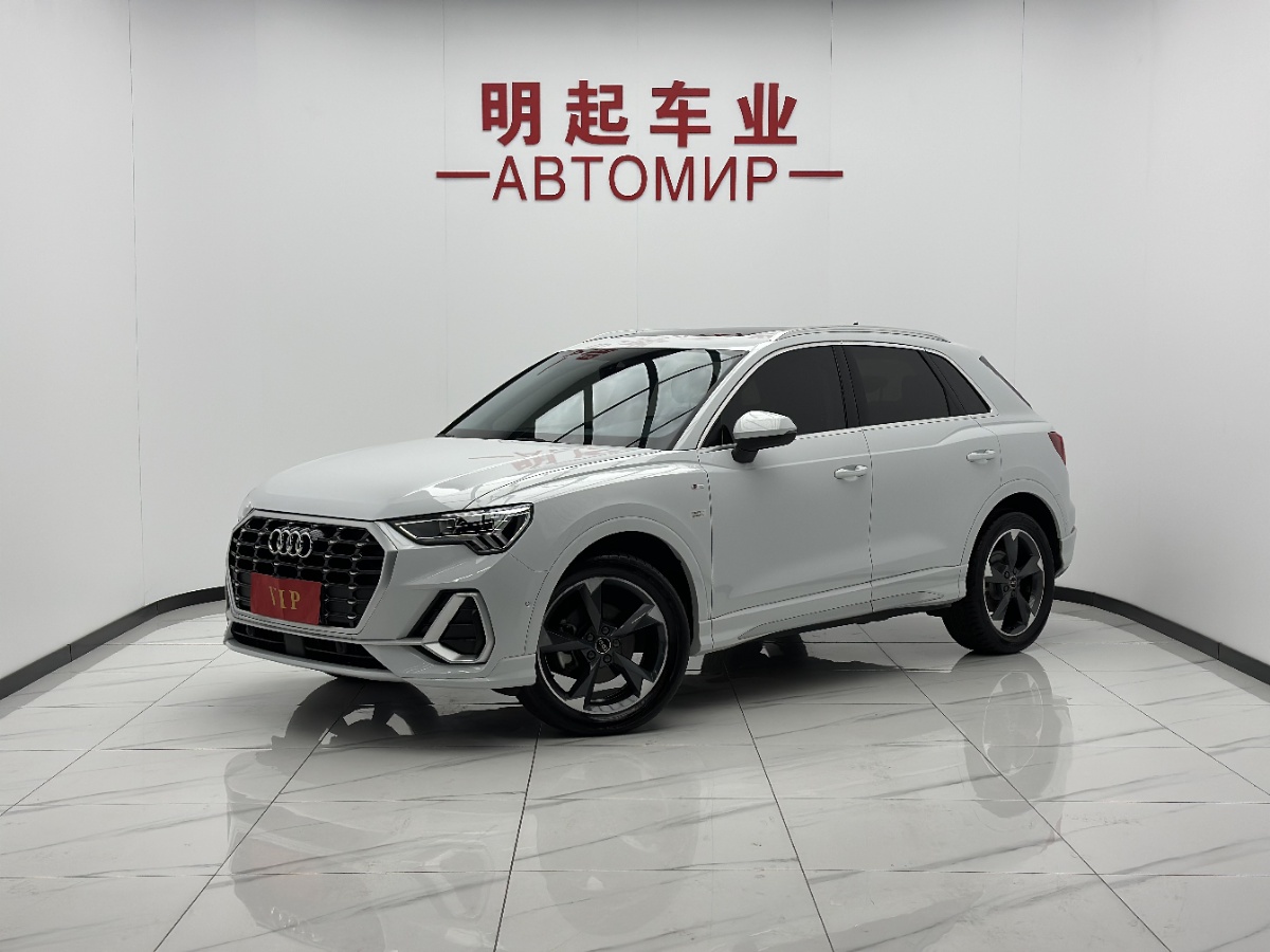 Audi Q3 2022 Audi Q3 2022 immagine di auto