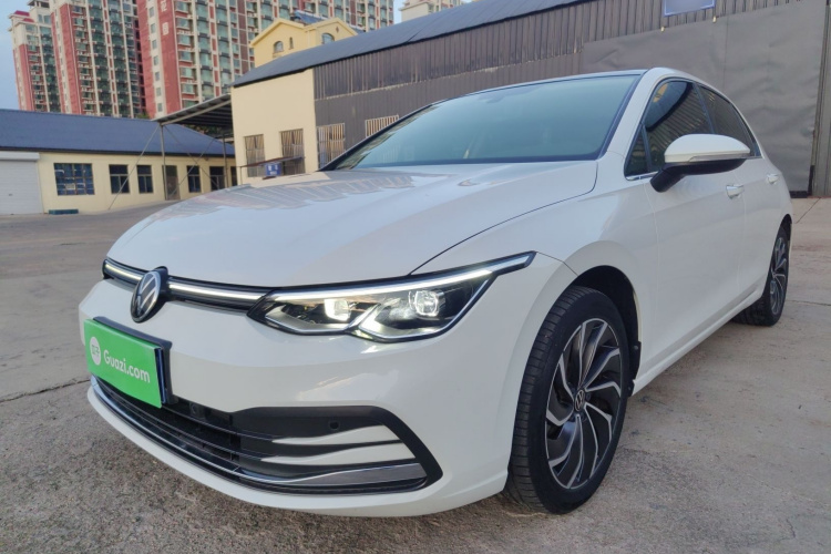 Volkswagen Golf 2022 صورة سيارة #2