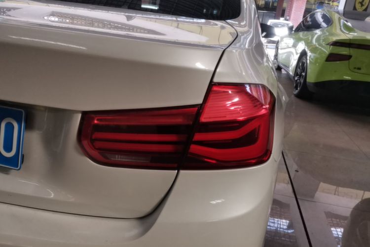 BMW 3 Series 2019 #8 BMW 3 Series 2019 car image #8