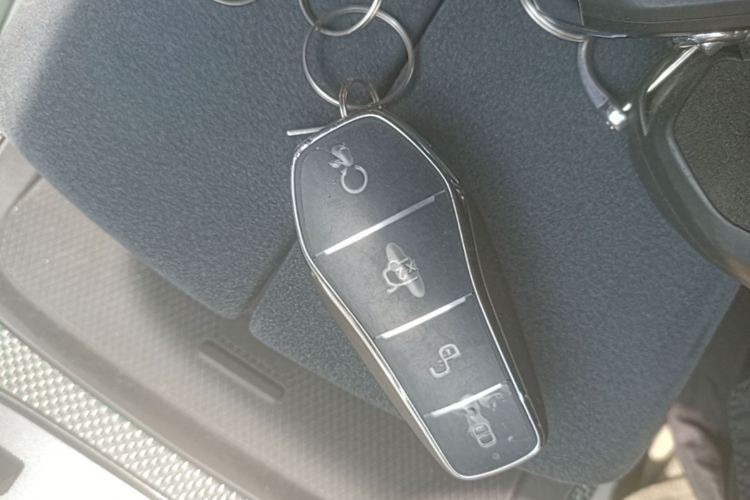 BYD Han 2022 car image #9