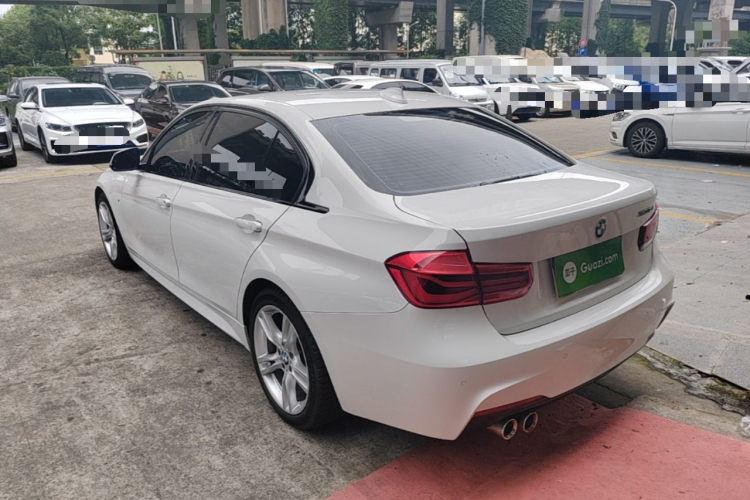 BMW 3 Series 2019 car image #5