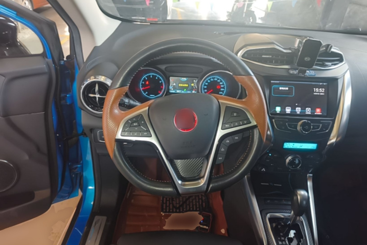 BYD Yuan 2016 car image #11