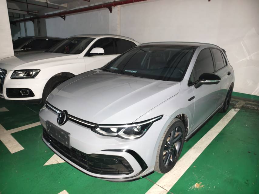 Volkswagen Golf 2023 car image 
