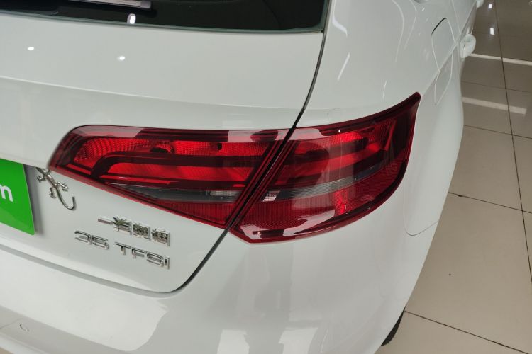 Audi A3 2017 car image #8