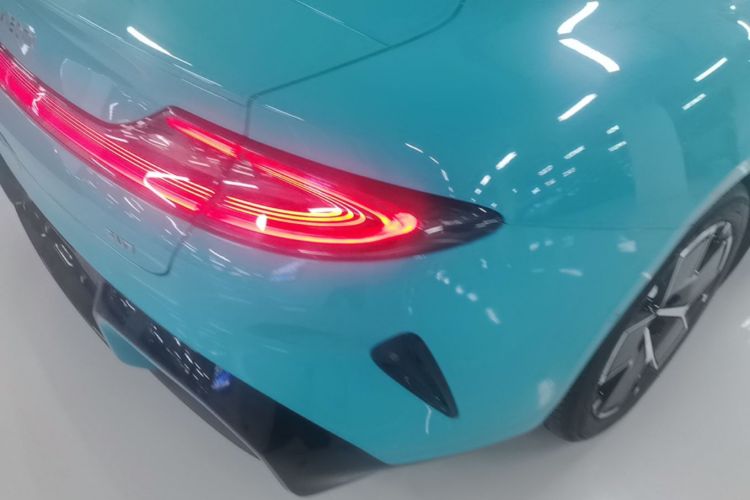 MI SU7 2024 car image #8