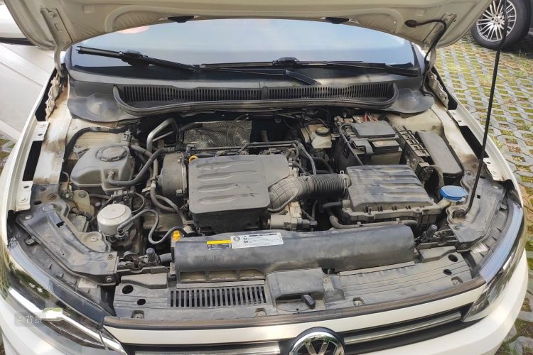 Volkswagen Polo 2021 car image #22