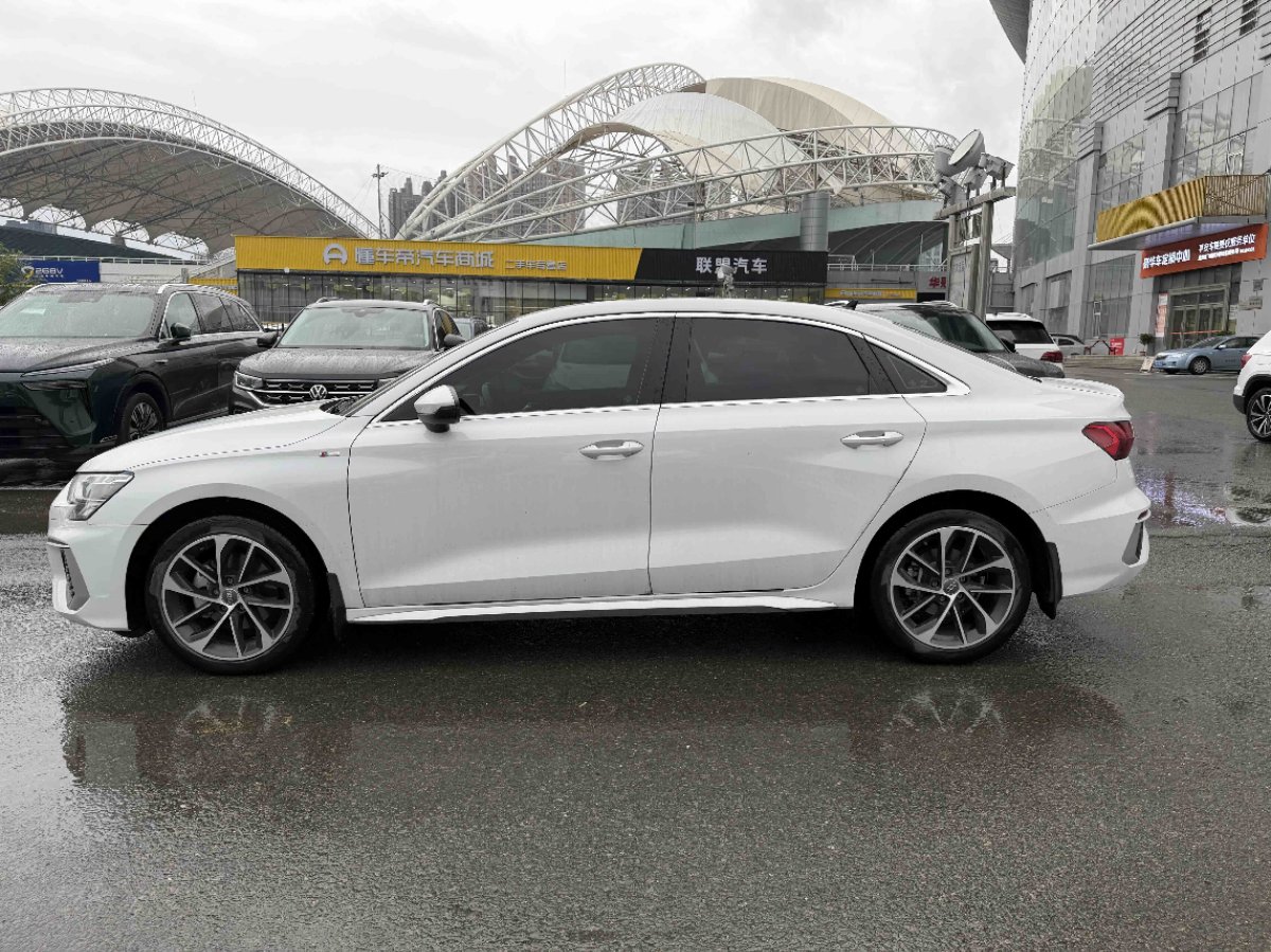 Audi A3 2022 car image #2
