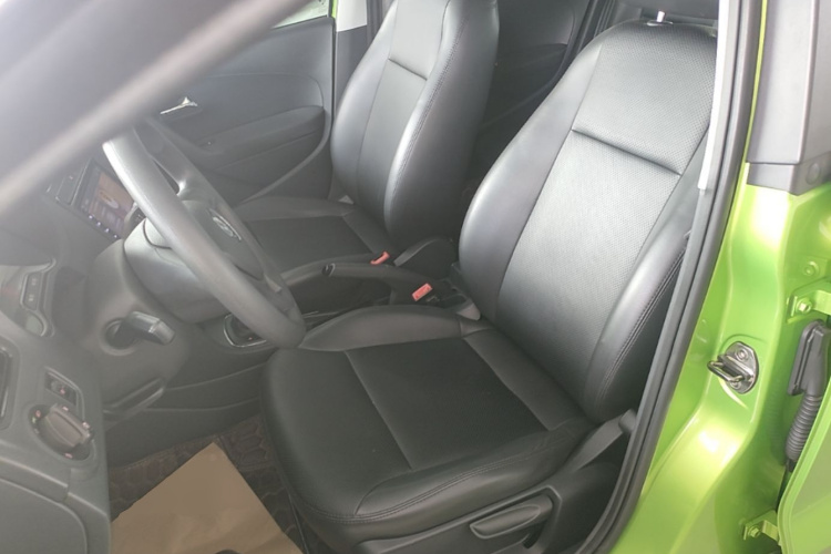 Volkswagen Polo 2017 #15 Volkswagen Polo 2017 car image #15