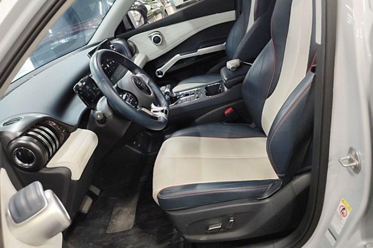 BYD Yuan Plus 2023 immagine di auto #15