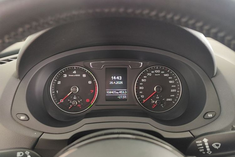 Audi Q3 2018 #12 Audi Q3 2018 car image #12
