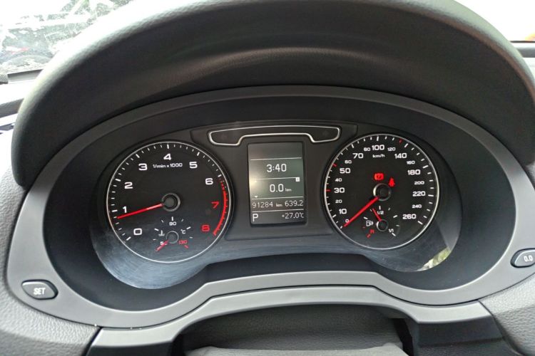 Audi Q3 2015 #12 Audi Q3 2015 car image #12