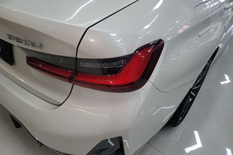 BMW 3 Series 2024 car image #8