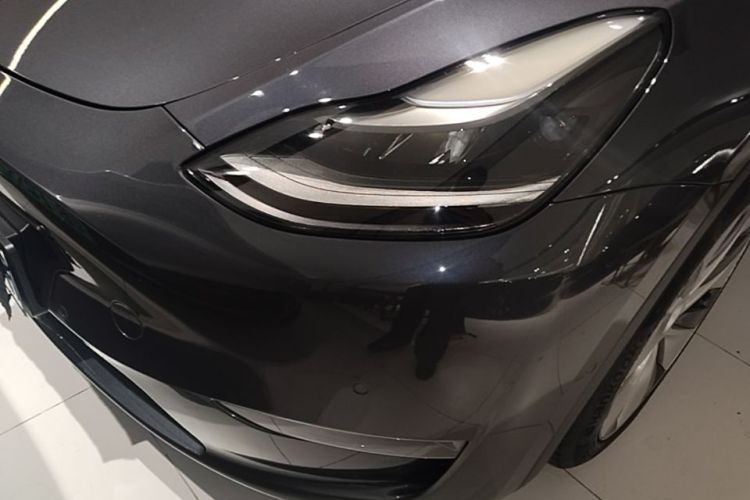Tesla Model Y 2021 #21 Tesla Model Y 2021 car image #21